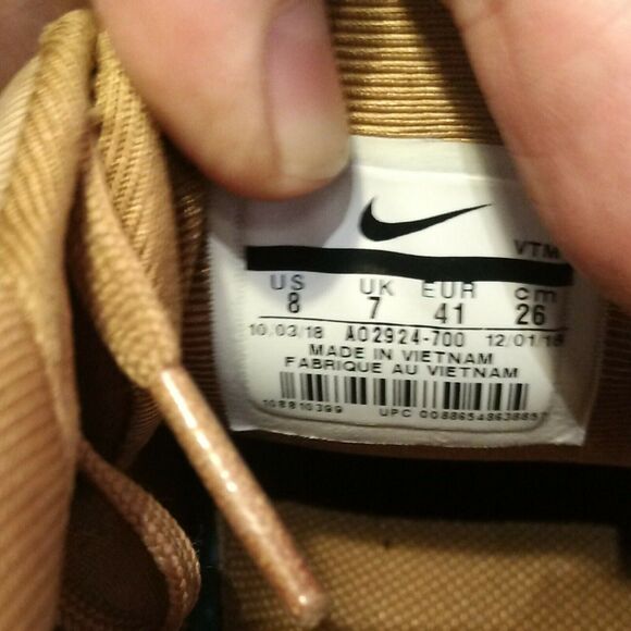 Size 8 - Nike Air Max 720 Desert 2019 Running Hiking Shoe Sneakers - Picture 11 of 12